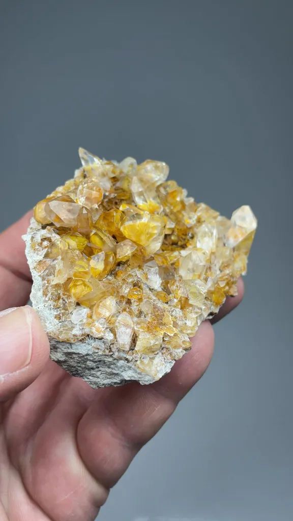 Quartz - image 2