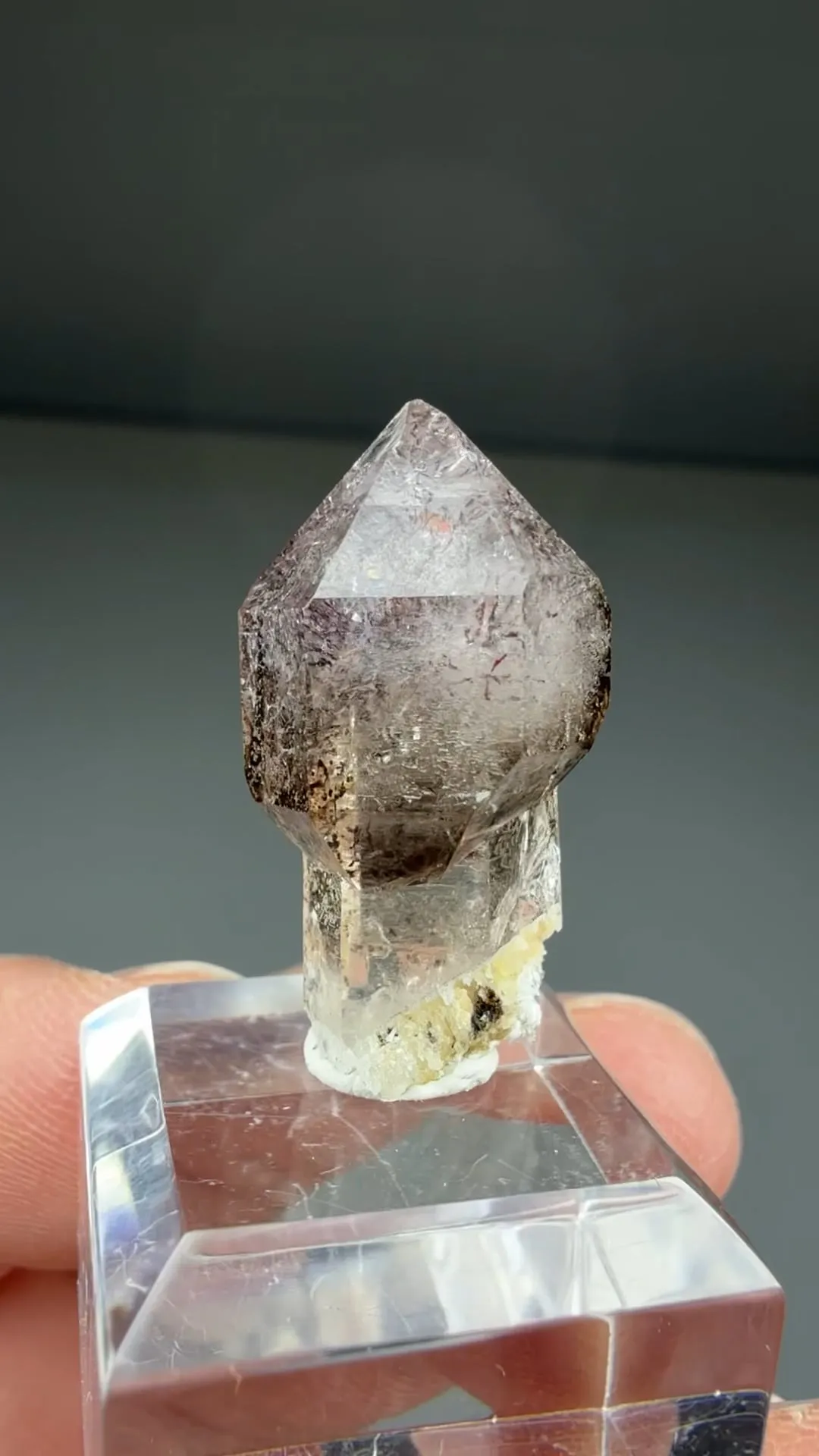 Quartz - image 2