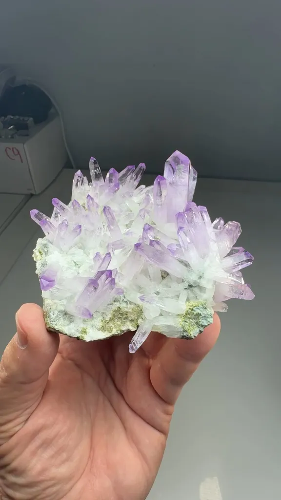 Quartz - image 2