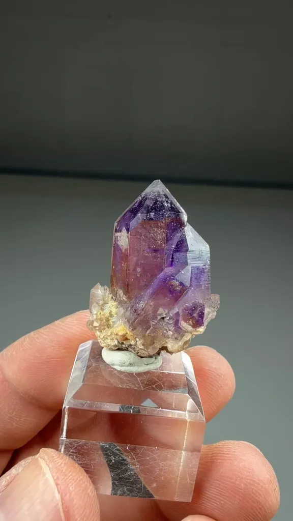 Quartz - image 2