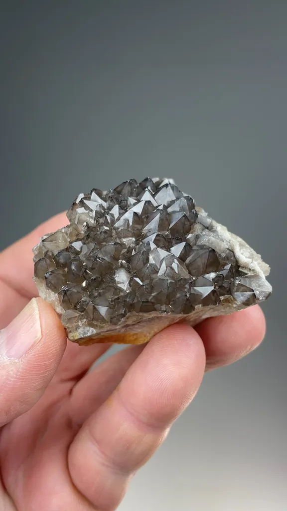 Quartz - image 2