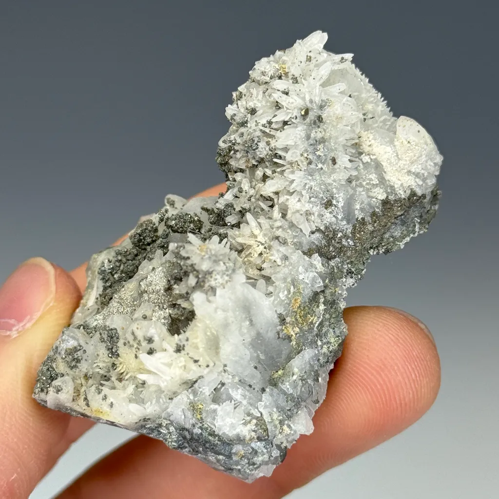 Quartz - image 3