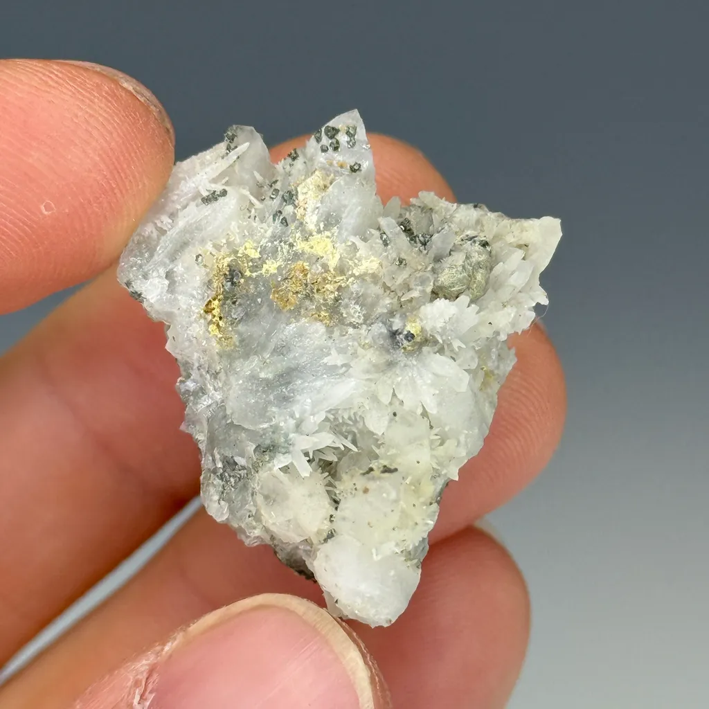 Quartz - image 2