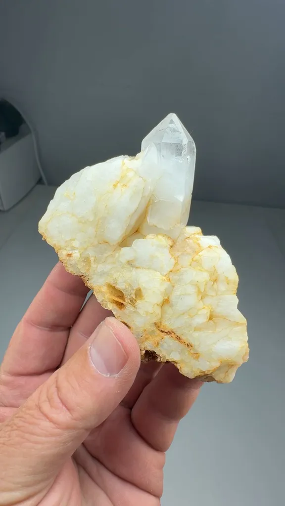 Quartz - image 2