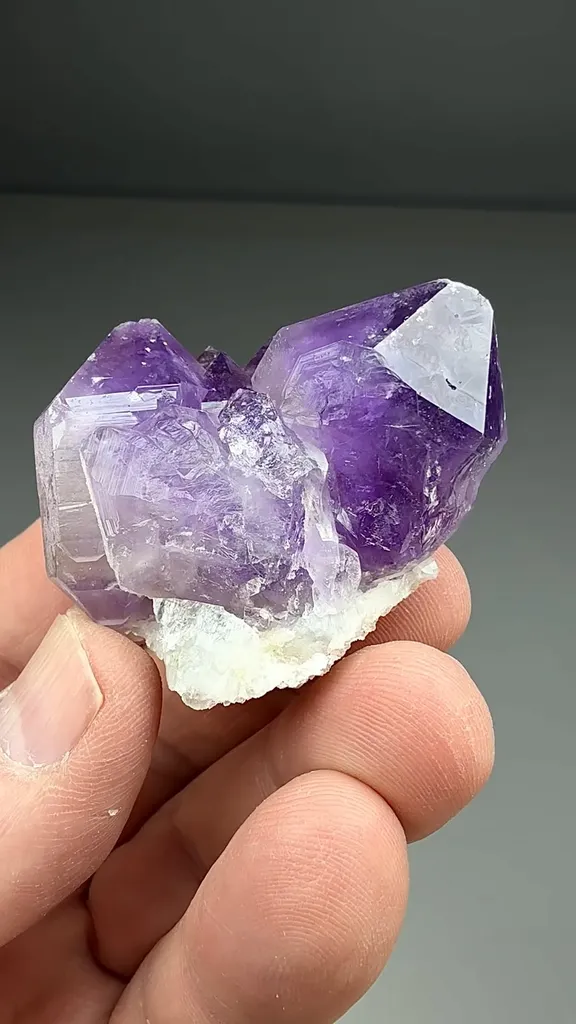 Quartz - image 2