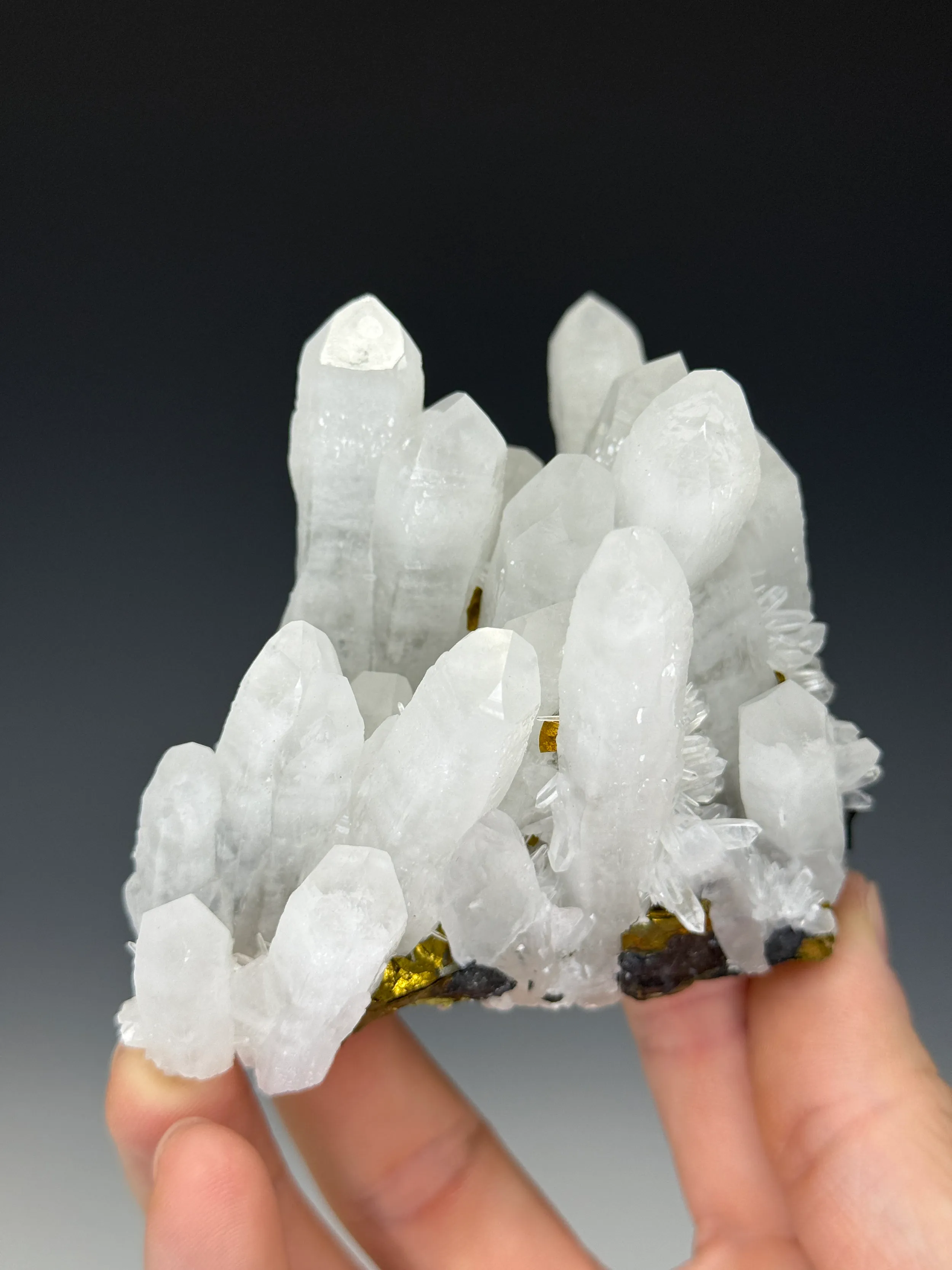 Quartz - image 2