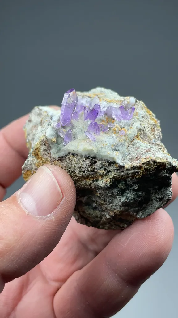 Quartz - image 2