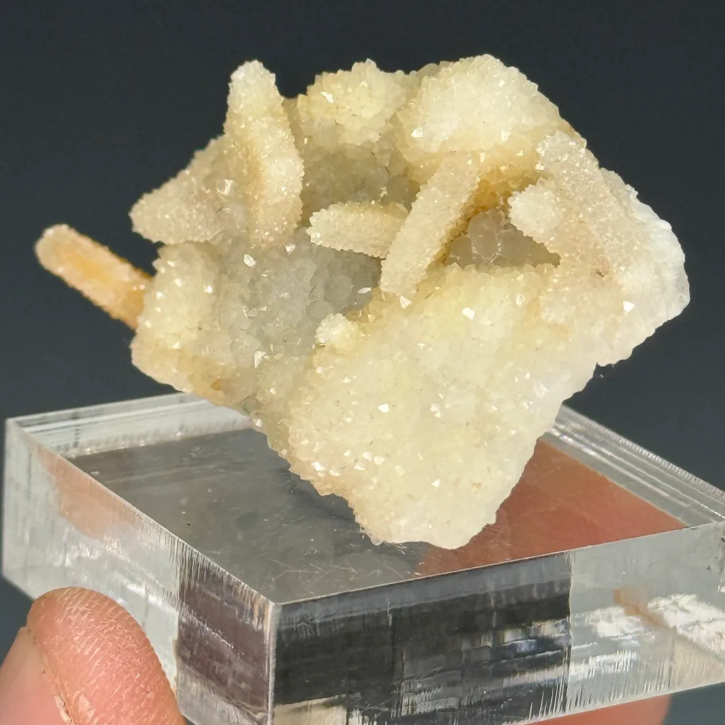 Quartz - image 3