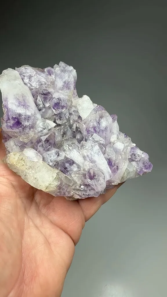 Quartz - image 2
