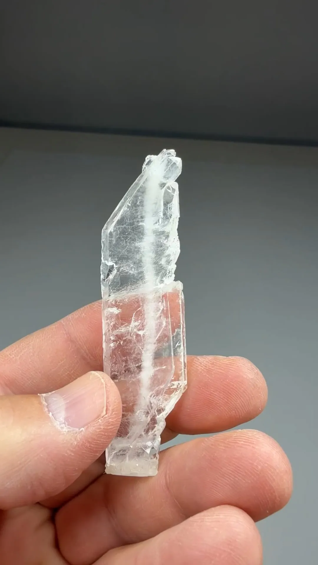 Quartz (856) - image 2