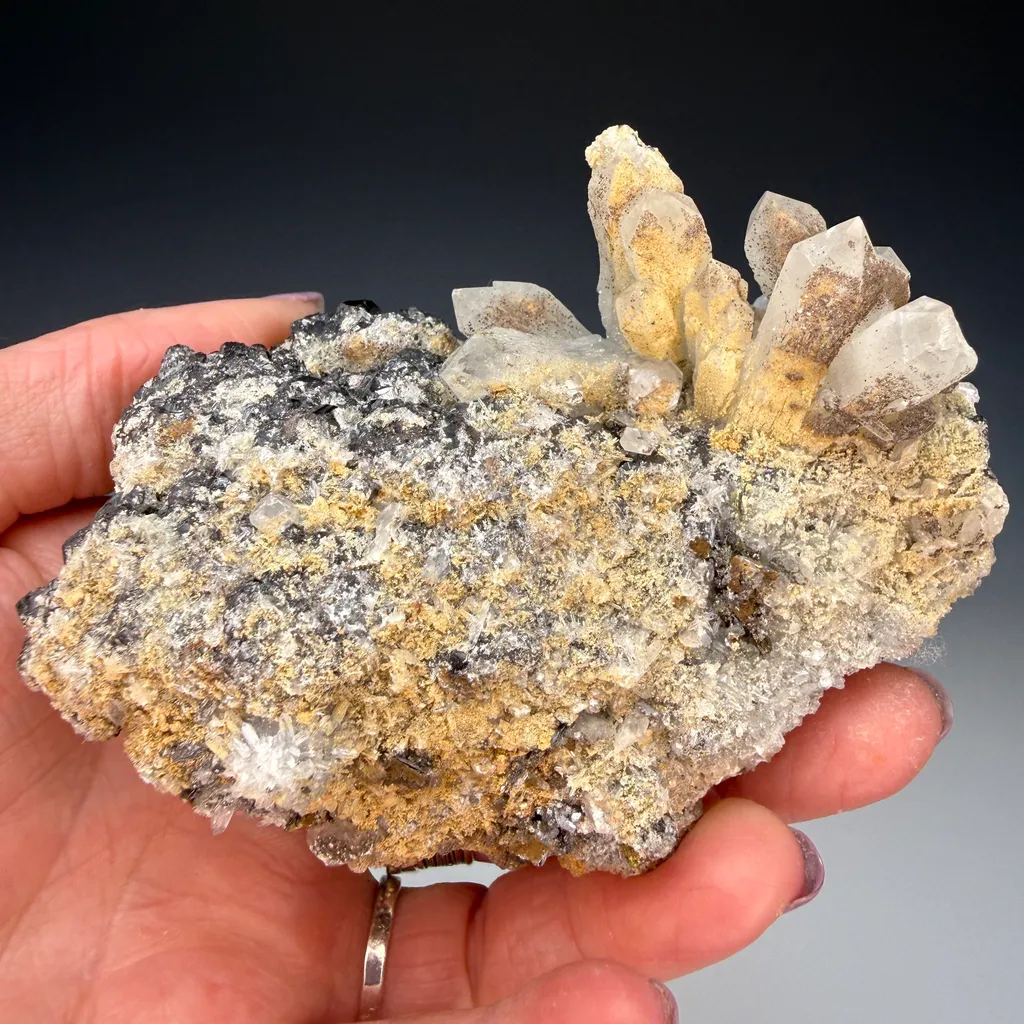 Quartz - image 2