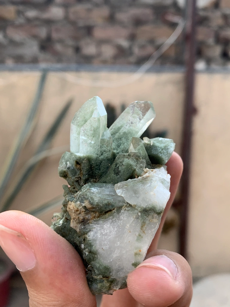 Quartz - image 2