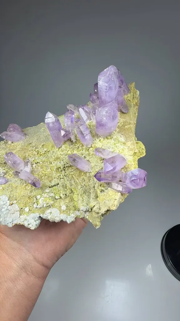 Quartz - image 2