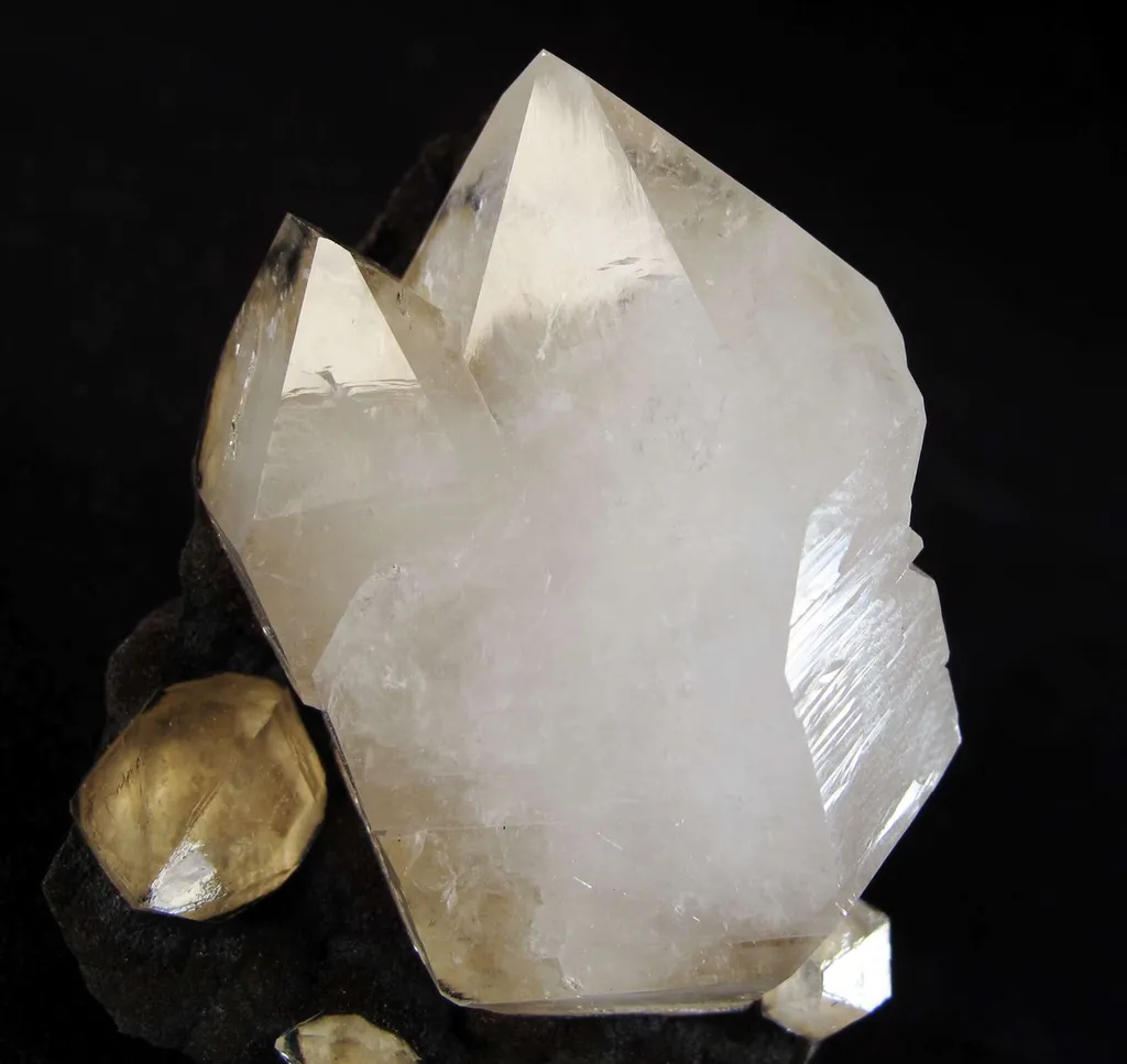 Quartz - image 2