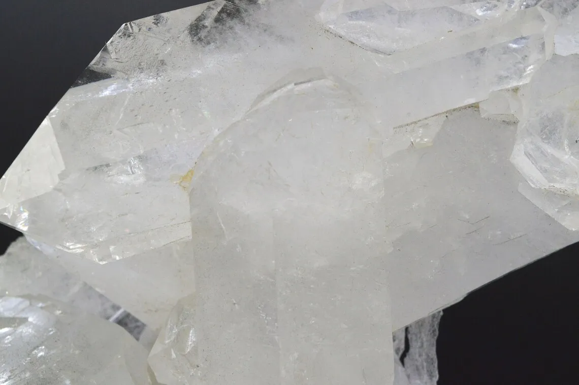 Quartz 986 grams - Minas Gerais, Brazil - image 5