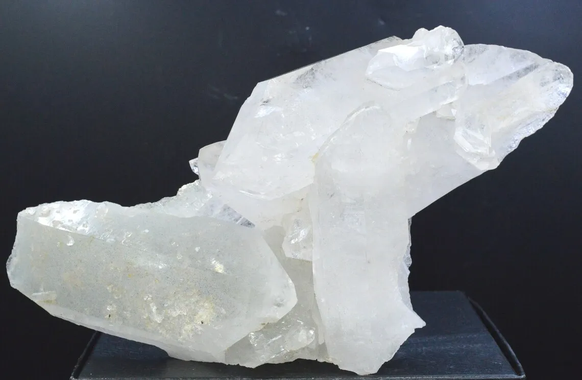 Quartz 986 grams - Minas Gerais, Brazil - image 1