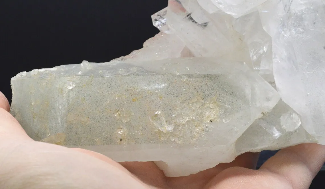 Quartz 986 grams - Minas Gerais, Brazil - image 9