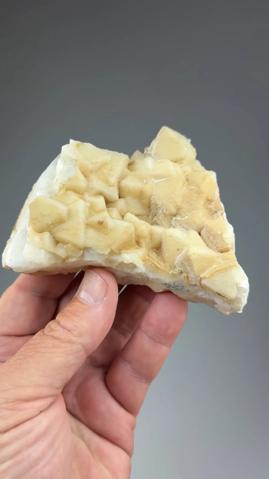 Quartz after Fluorite - image 2