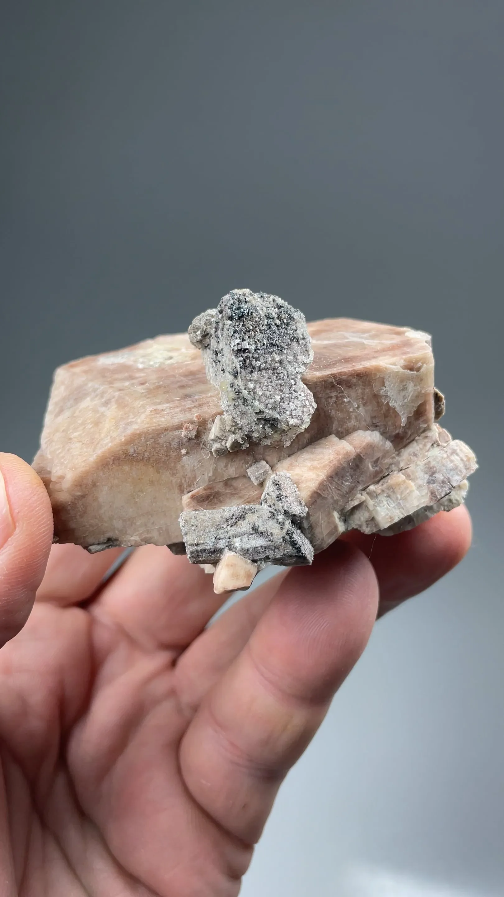 Quartz after Vesuvianite on Microcline - image 2