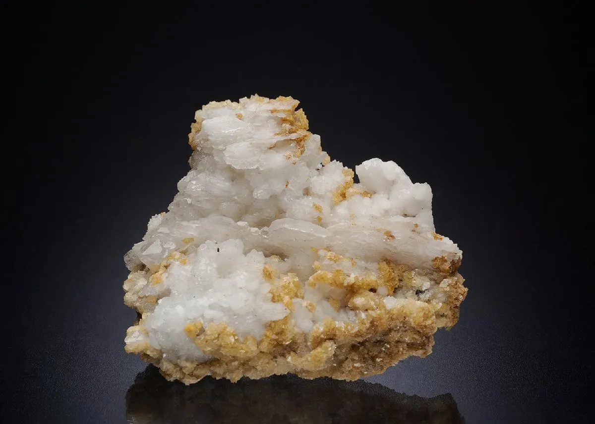 Quartz and Dolomite - image 1