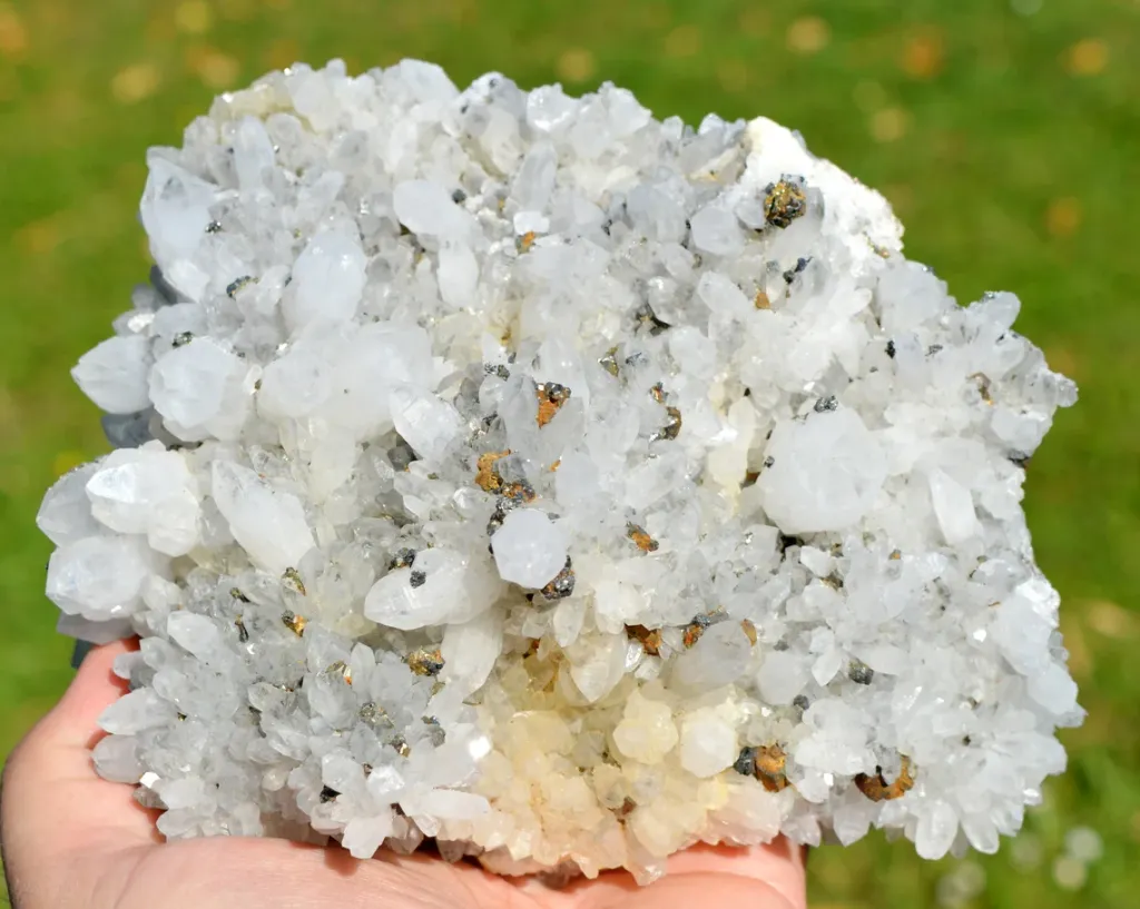 Quartz and Pyrite 2180 grams - Cavnic Mine, Cavnic, Maramureş, Romania image