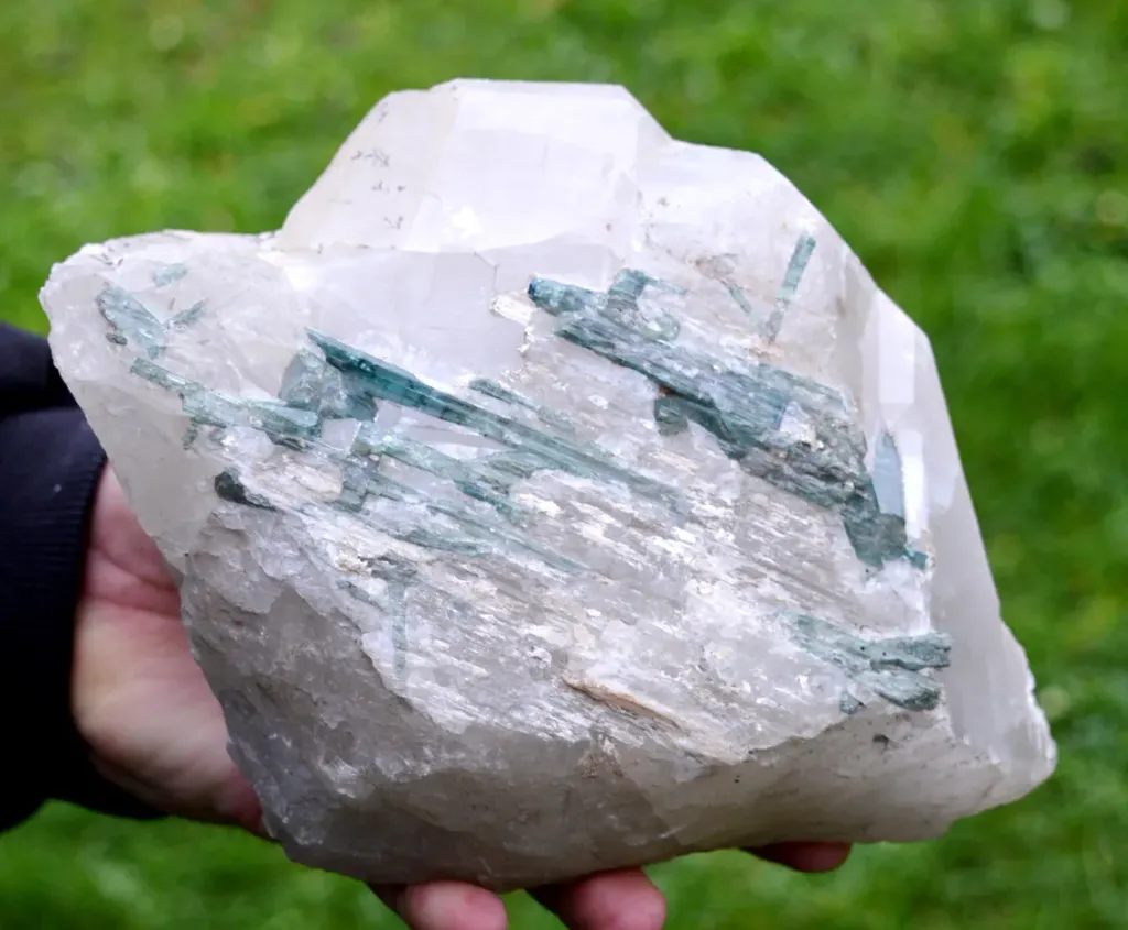 Quartz and Tourmaline Elbaite + Manganese Dendrites 4200 grams - Galileia, Minas Gerais, Brazil image
