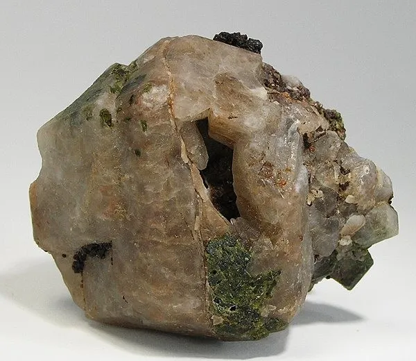 Quartz, Andradite image