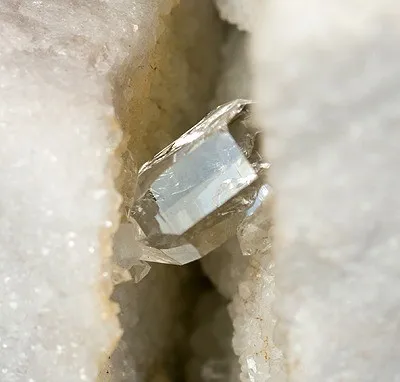 Quartz - image 2