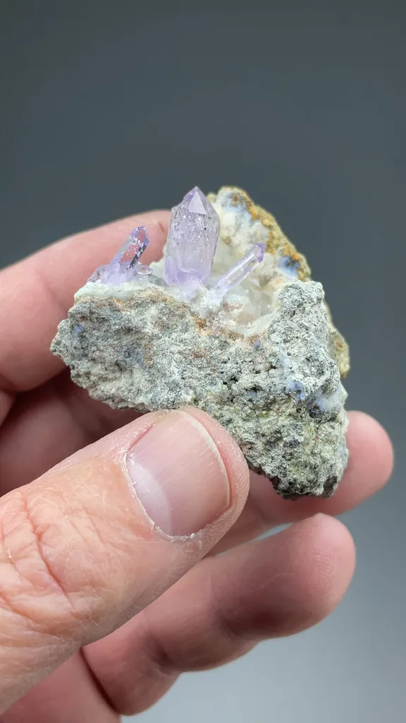 Quartz - image 2