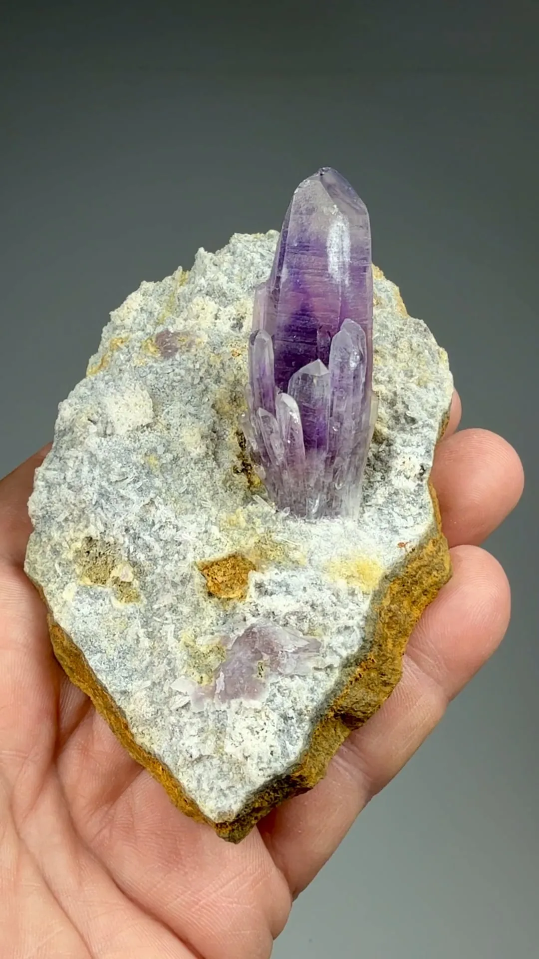 Quartz - image 2