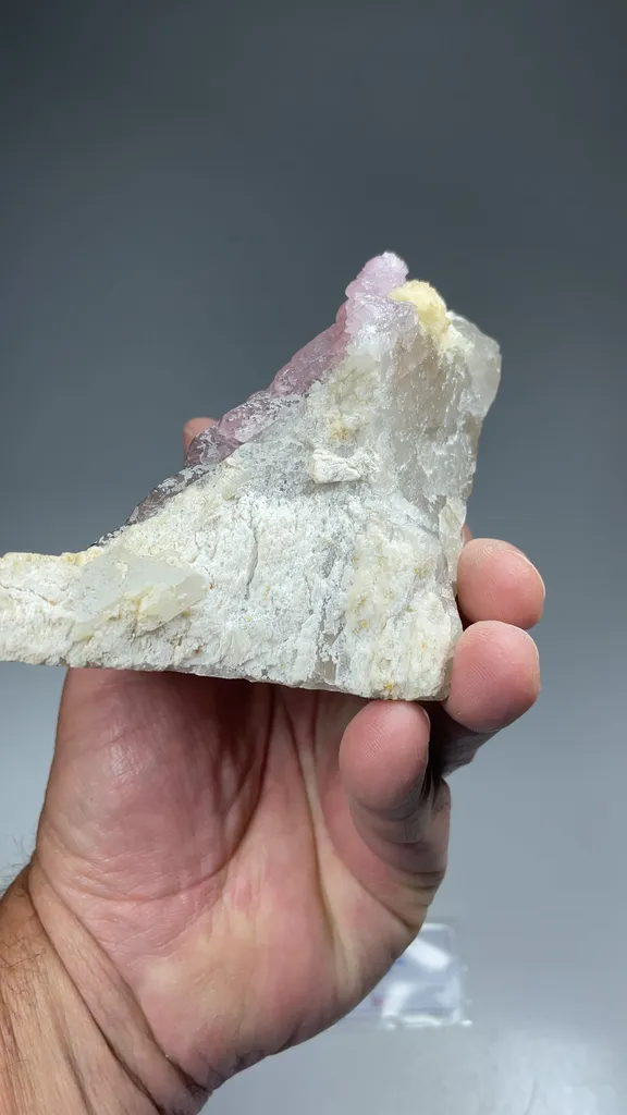 Quartz - image 2