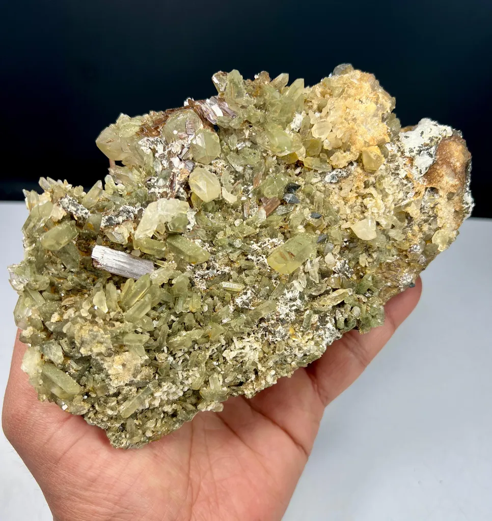 Quartz BROOKITE, ANATOS & CHLORINE image