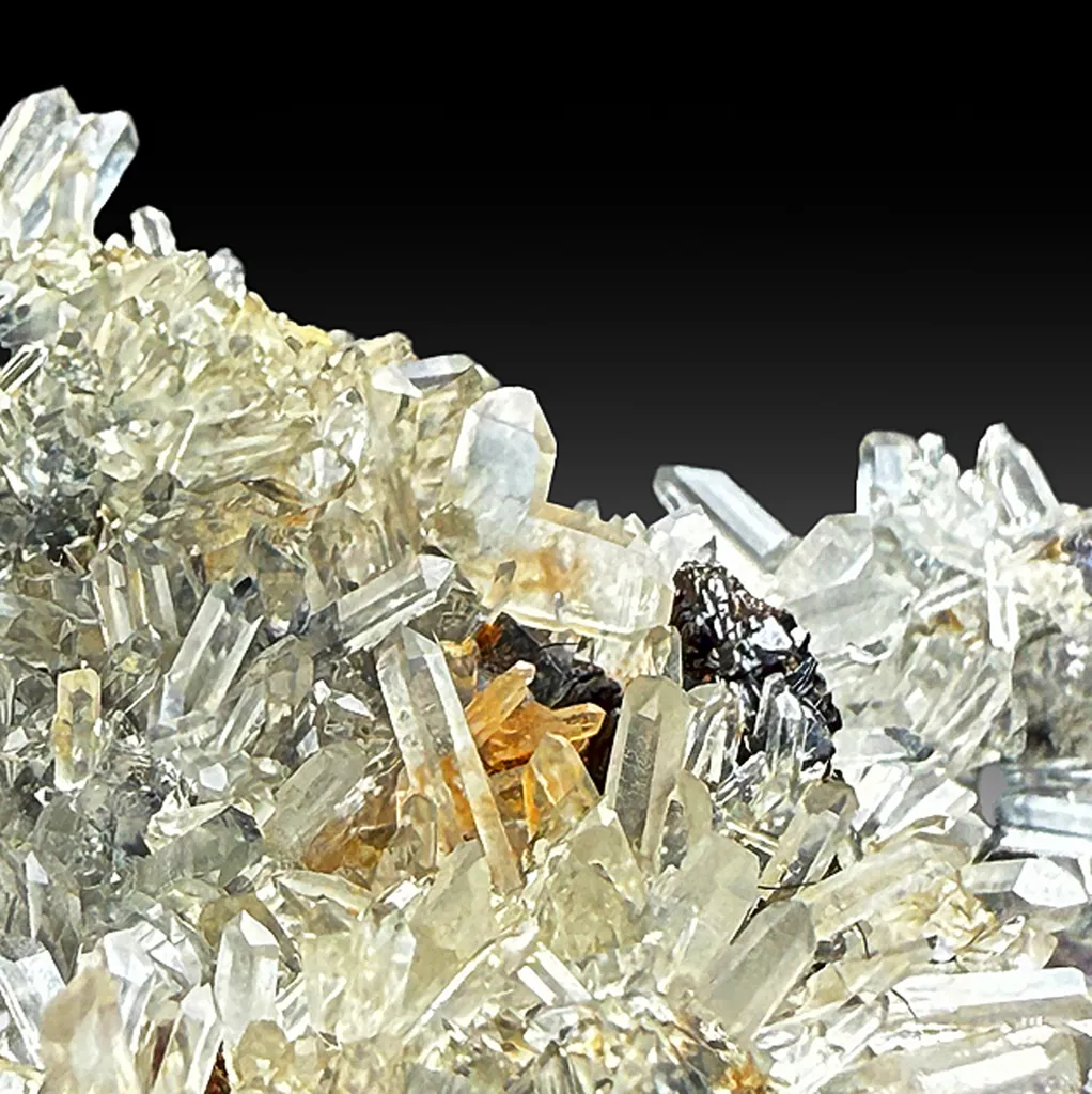 Quartz - image 2