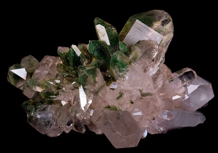 Quartz, Chlorite Group - image 1