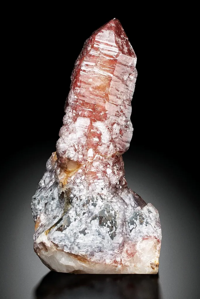 Quartz coating Goethite stalactites image