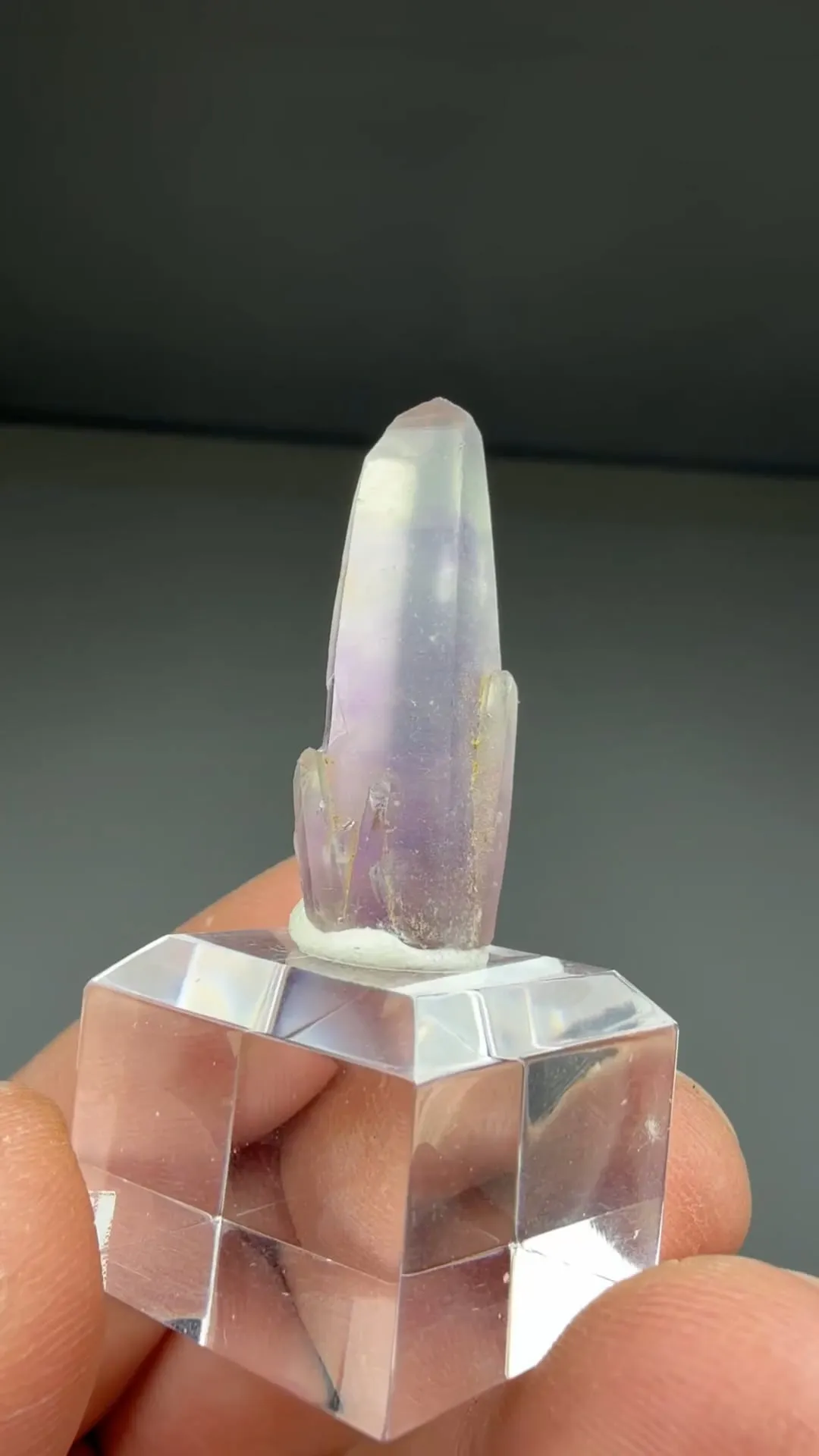 Quartz - image 2