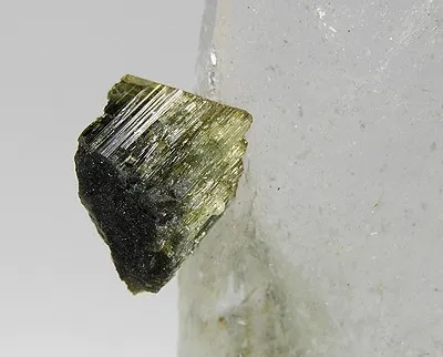 Quartz, Elbaite - image 2