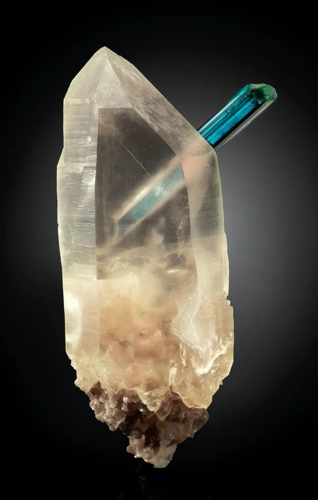 Quartz, Elbaite image