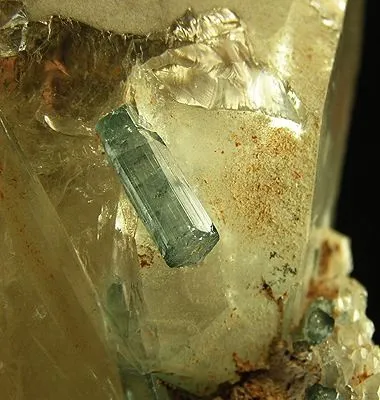 Quartz, Elbaite - image 2