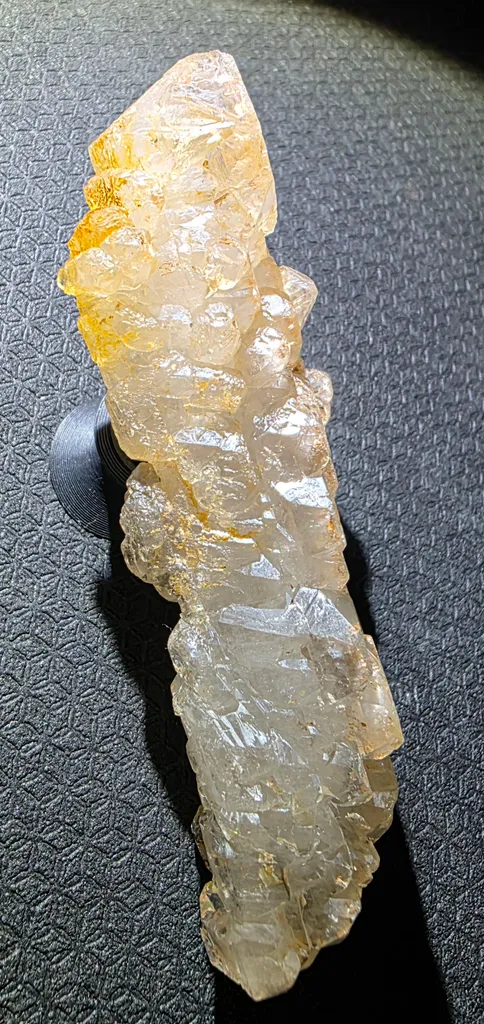 Quartz elestial with hematoid floater - image 3