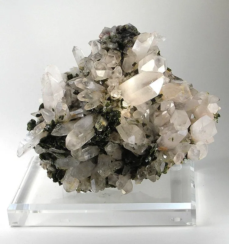 Quartz, Epidote image