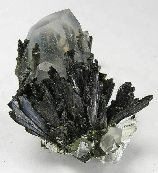 Quartz, Epidote image