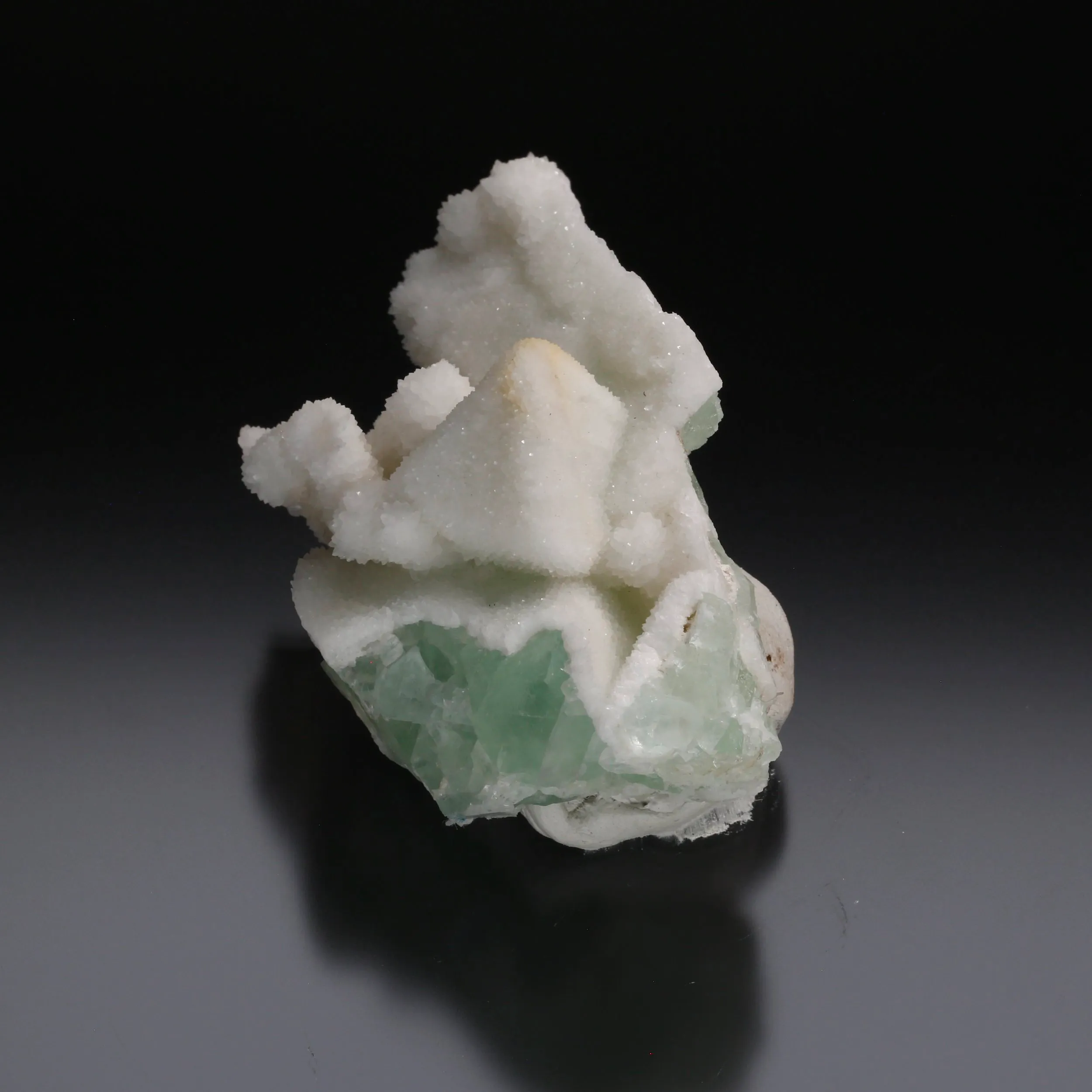 Quartz Epimorph after Fluorite - image 3
