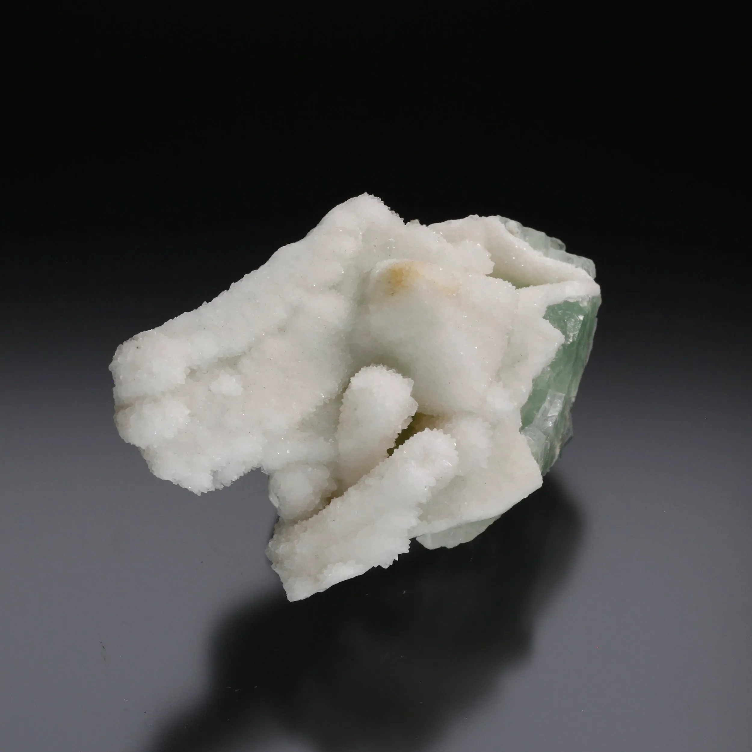 Quartz Epimorph after Fluorite - image 4