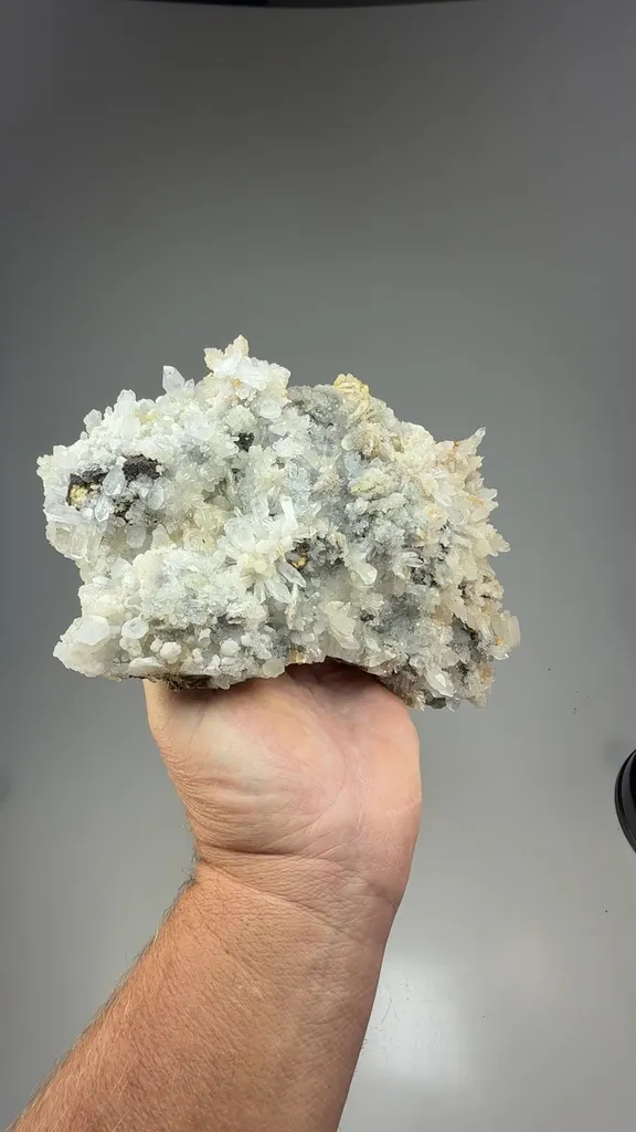 Quartz - image 2