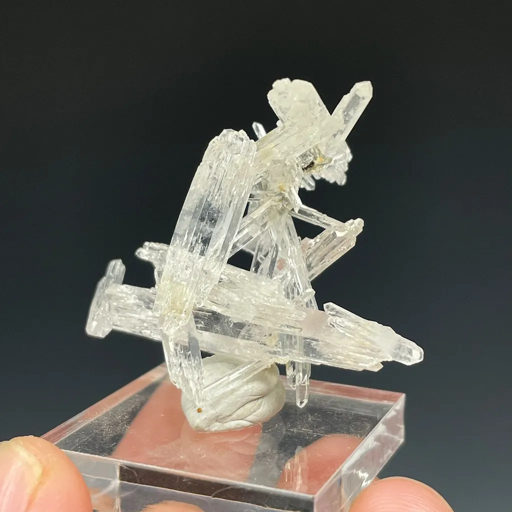 Quartz - image 2