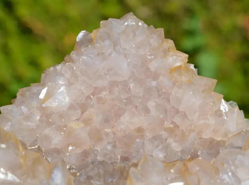 Quartz & fluorite 2070 grams - Maxonchamp, Remiremont, Vosges, France - image 2