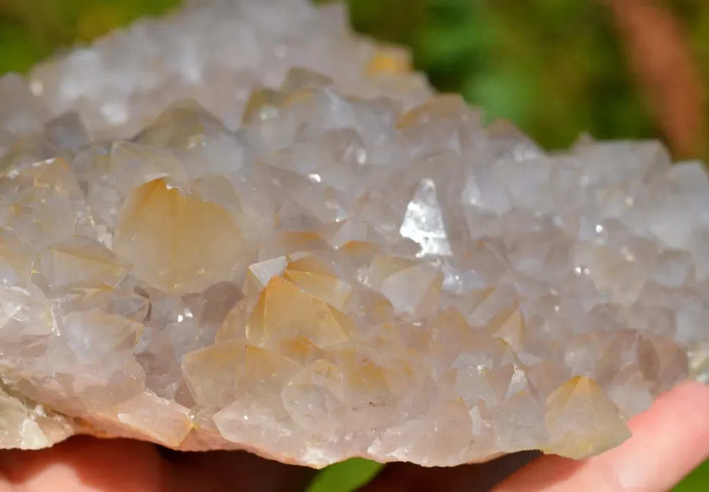 Quartz & fluorite 2070 grams - Maxonchamp, Remiremont, Vosges, France - image 4
