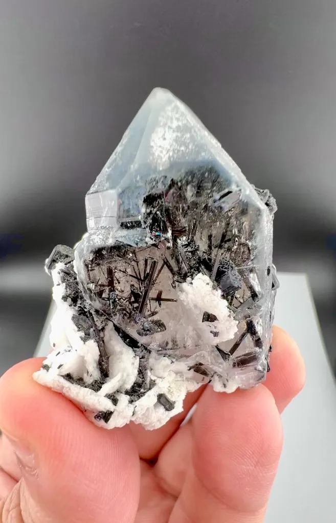 Quartz from Afghanistan - image 5