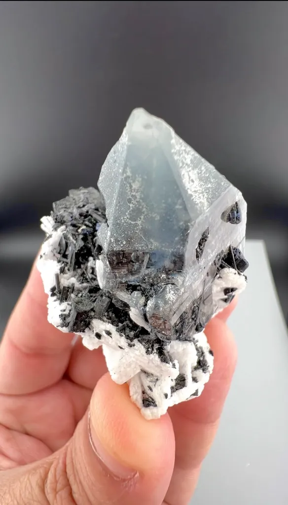 Quartz from Afghanistan - image 7